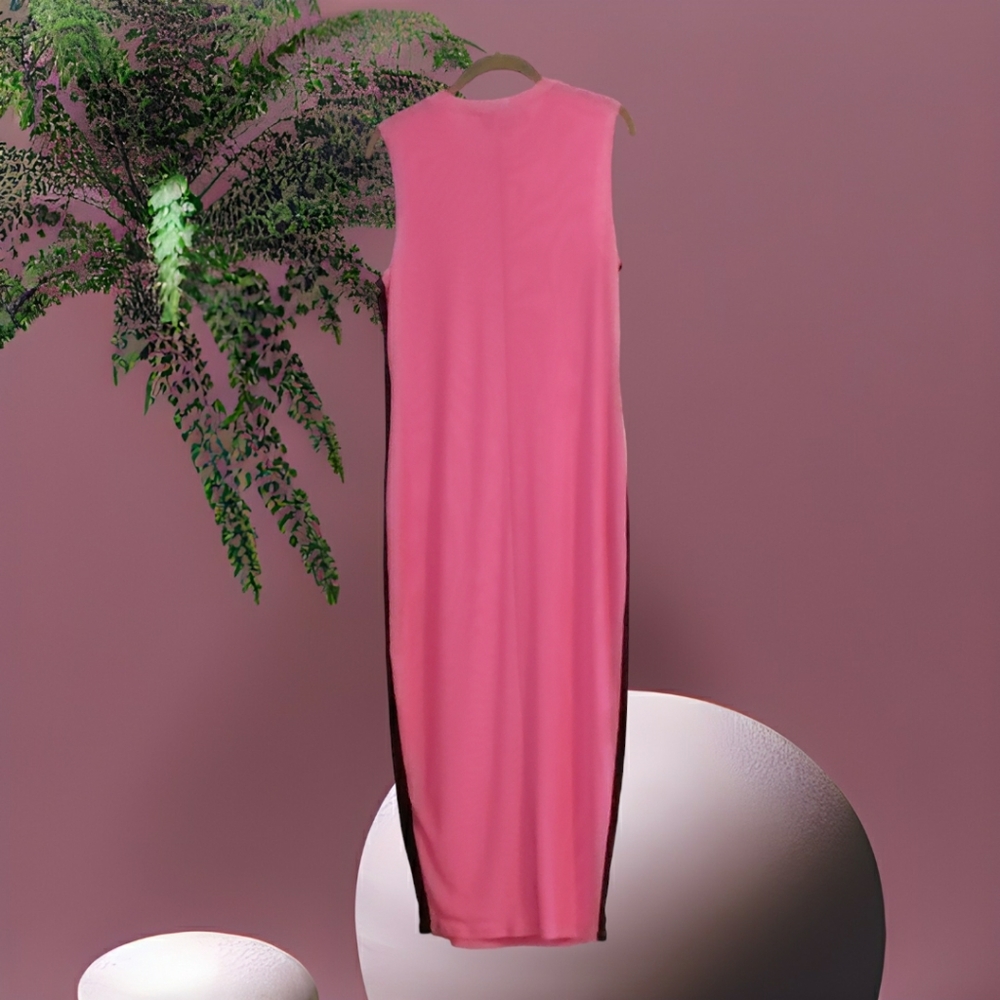 Nina Parker Pink and Black Mesh Lounger